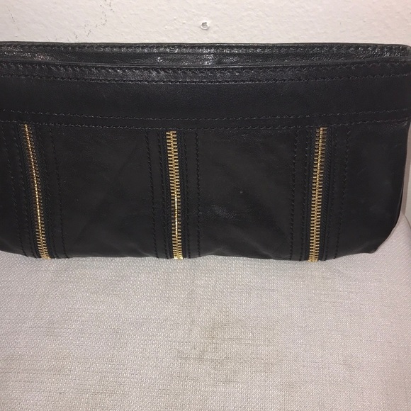 Michael Kors bag. - Picture 3 of 8